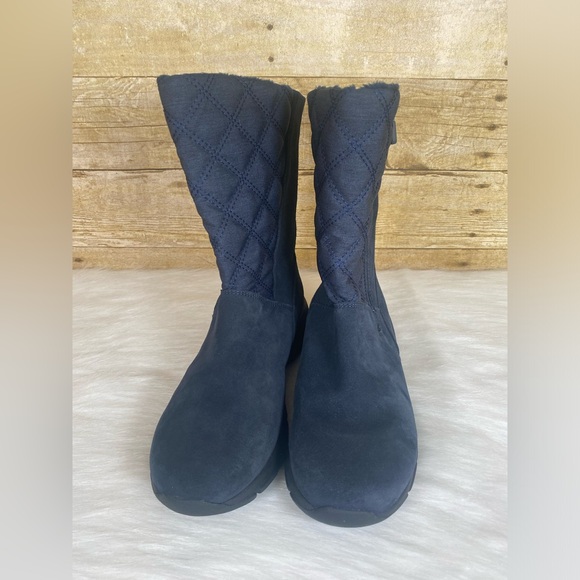 Lands End Womens Size 8D Blue Quilted Suede All Weather Zip Boots - Picture 2 of 13